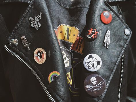 Leather Jacket Pins, Leather Jacket With Pins, Pins On Jacket, Jacket Pins Aesthetic, Jacket With Pins, Charles Rowland, Army Tags, Goth Jacket, Pin Jacket