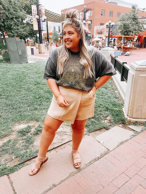 Skirt Tshirt Outfit Plus Size, Forever 21 Casual Tiered Skort, Forever21 Outfits, Plus Size Graphic Tee And Skirt, Summer Graphic Tee T-shirt Dress With Graphic Print, Intentional Wardrobe, Summer Graphic Print T-shirt Dress With Short Sleeves, Wardrobe Plan, Forever 21 Outfits