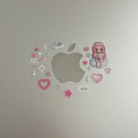 Macbook Pro Stickers Ideas, Stickers On Black Laptop, Cute Macbook Stickers, Sticker Macbook Case, Laptop Inspo Stickers, Coquette Laptop Stickers, Mac Book Decoration, Laptop Case Decoration, Cute Deco Stickers