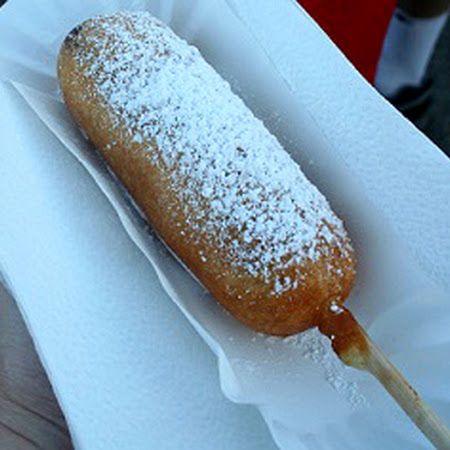 Deep-Fried Twinkies Deep Fried Snickers, Fried Snickers, Deep Fried Twinkies, Fried Twinkies, Twinkies Recipe, Deep Fried Desserts, Deep Fryer Recipes, Deep Fried Recipes, Safeco Field