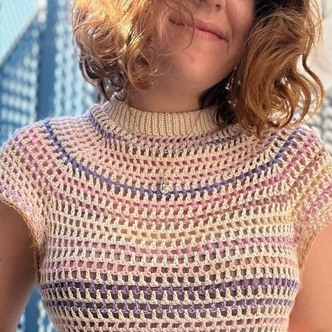 Rhiannon on Instagram: "Pattern release day! 💖✨ The Mesh Me Up Raglan Top pattern by @justtheworsted is available! I’m so grateful to be a part of this testing process. Such a great learning experience with so many fiber artists - and this is my favorite make yet! #lavendercoloredkook #meshmeupraglan #meshmeup_jtw #justtheworstedcrochet #pattern #crochetpattern #crochetraglan" Crochet Raglan Top, Raglan Top Pattern, 2024 Crochet, Instagram Pattern, Mesh Sweater, Raglan Top, Brick Stitch Pattern, Crochet Inspo, V Stitch