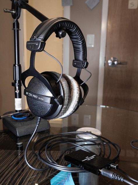 The Beyerdynamic DT 770 PRO 80 Ohm Over-Ear Studio Headphones are renowned for their high-quality sound reproduction, comfortable design, and suitability for professional audio environments. Beyerdynamic Dt 770 Pro, Record Studio, Audio Studio, Studio Headphones, Professional Audio, Comfortable Design, Musical Instruments, Headphones, Musical