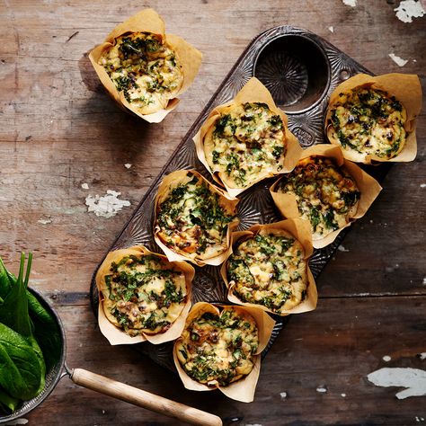 Greens-&-Gruyère Mini Quiches Frittata Muffins, Mini Quiche Recipes, Cheesy Spinach, Oatmeal Cake, Mini Quiches, Breakfast And Brunch, Mini Quiche, Zucchini Muffins, High Protein Breakfast