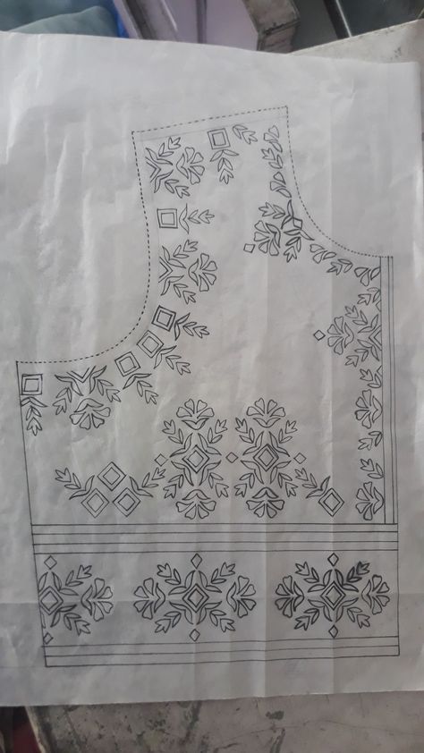 How To Trace Embroidery Patterns, Aari Work Drawing, Embroidery Tracing Designs, Embroidery Tracing, Embroidery Peacock, Indian Embroidery Designs, Drawing Designs, Kutch Work Designs, Chain Stitch Embroidery