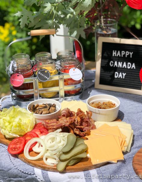 Canada Day Party BBQ: an easy backyard Make-Your-Own Burger Bar and Free Canada Day Party Printables to insprie your Canada Day celebrations. Canada Day Bbq Party Ideas, Canada Day Food, White Party Foods, Make Your Own Burger, Bbq Party Decorations, Canada Day Party, Bacon Fries, Party Spread, Burger Sliders