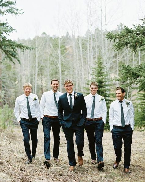 Cassie Wedding, Casual Groomsmen, Groomsmen Wedding Photos, Groomsmen Fashion, Navy Groom, Groomsmen Ideas, Wedding Groomsmen Attire, Groomsmen Looks, Groom Wedding Attire