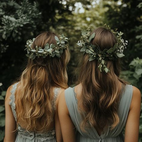 Sage Green Bridal Party, Green Dress Bridesmaid, Green Bridal Party, Greenery Crown, Bridal Party Ideas, Dress Bridesmaid, Going To The Chapel, Wedding Look, Wedding Looks