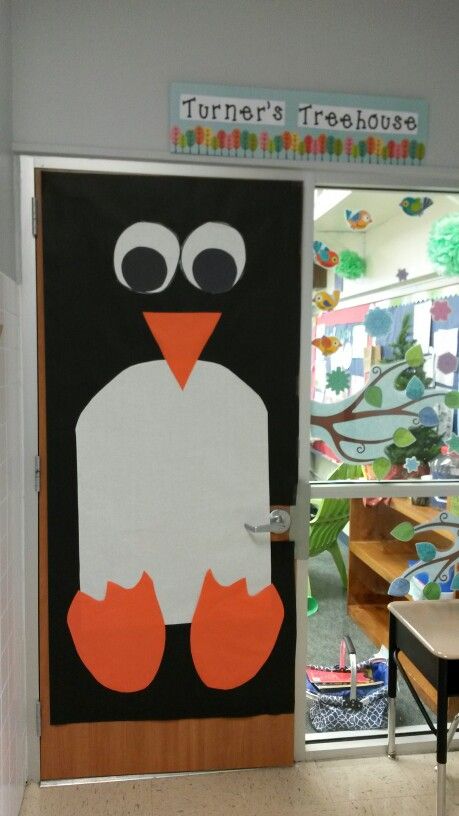 Penguin door decor for my classroom. (Trying to stay with my bird theme with a winter flare.) :) Penguin Door Decoration, January Door Decorations Classroom, January Door Decorations, Winter Classroom Door, Winter Boards, Ideas Decoracion Navidad, Penguin Activities, Snow Decorations, Classroom Door Decorations