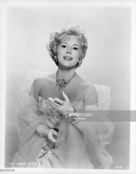 Eva Gabor In 'It Started With A Kiss' Eva Gabor in publicity portrait for the film 'It Started With A Kiss', 1959. (Photo by Metro-Goldwyn-Mayer/Getty Images) Magda Gabor, Gabor Sisters, It Started With A Kiss, Betty Brosmer, Eva Gabor, Zsa Zsa, Artists And Models, Paramount Pictures, Old Hollywood Glamour