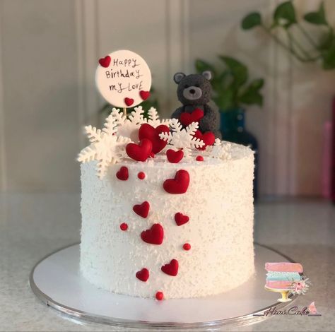 Cake Designs Love Birthday, B'day Cake For Husband, Love Cake For Husband, Birthday Cake Ideas Boyfriend, Cake For Love Birthdays, Love Cakes For Him, Birthday Cake For Wife Ideas, Valentine Cake Ideas Creative Beautiful, Happy Birthday Cake For Boyfriend