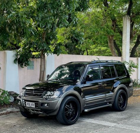 Mitsubishi Pajero Mitsubishi Pajero Offroad, Mitsubishi Suv, Montero 4x4, Pajero Tr4, Suv Camper, Toyota Land Cruiser 100, Gta Cars, Ford Trucks F150, Monster Car