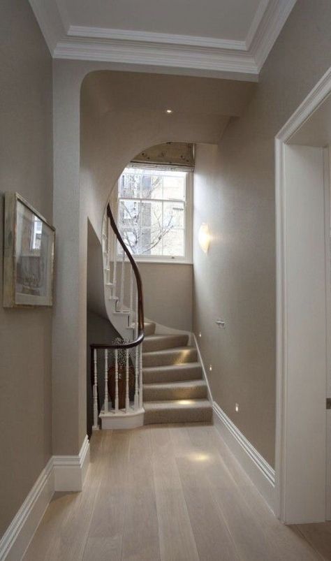 Brownstone House, Stairs And Hallway Ideas, Stairs Decoration, Victorian Villa, درج السلم, White Hallway, Hallway Colours, Hall Flooring, Hallway Foyer