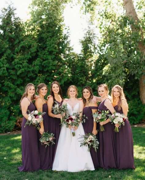 Purple Wedding Dress Bridesmaid, Plum Wedding Colors, Bridal Maid Dress, Purple Wedding Ceremony, Dark Purple Bridesmaid Dresses, Dark Purple Wedding, Plum Bridesmaid, Plum Bridesmaid Dresses, Wedding Dress Suit