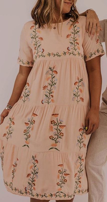 Roolee Dresses, Hippie Mom, Embroidered Summer Dress, Modern Party, Beautiful Summer Dresses, Mexican Dresses, Mom Dress, Dress Picture, Cute Dress