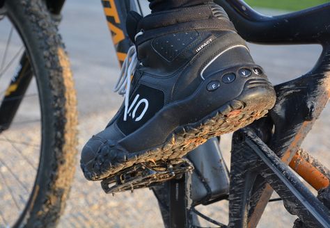 Review: Five Ten Impact Mountain Bike Shoes https://www.singletracks.com/blog/downhill/review-five-ten-impact-mountain-bike-shoes/ Trek Mountain Bike, Mountain Bike Clothing, Mountain Biking Gear, Mtb Shoes, Mtb Gear, Best Mountain Bikes, Bike News, Mountain Bike Shoes, Cleats Shoes