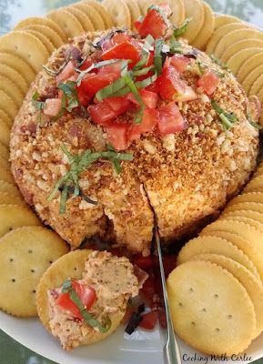 Bacon and bruschetta get all cozy together is a fun cheese ball that is a perfect summer appetizer. Bruschetta Cheese Ball, Bacon Bruschetta, Bacon Appetizers, Cheese Ball Recipes, Creole Recipes, Summer Appetizer, Finger Food Appetizers, Yummy Dips, Family Favorite Meals