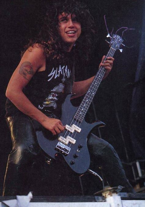 80s Thrash Metal Style, Tom Araya 80s, Tom Araya, Chuck Schuldiner, Slayer Band, Guitar Man, Bass Players, Kirk Hammett, Famous Musicians