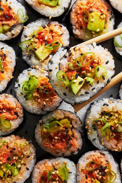 Spicy Tuna Roll - Delish.com Firecracker Salmon Recipes, Spicy Sushi, Tuna Sushi Rolls, Pescatarian Meals, Tuna Roll, Meals For Dinner, Coconut Curry Shrimp, Spicy Tuna Roll, Salmon Potato