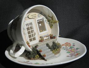 Teacup Gardens, Teacup Crafts, Tea Diy, Cup Crafts, Fairy Garden Houses, Miniature Rooms, Diy Fairy, Fairy Doors, Fairy Garden Diy