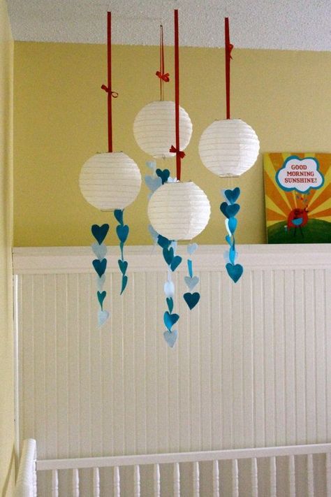 Creative Ideas To Recycle PAPER LANTERNS | family holiday Paper Lanterns Diy Hanging, Wedding Decorations Modern, Lantern Crafts, Recycle Paper, Japanese Theme, Paper Lanterns Diy, Round Paper Lanterns, Christmas Displays, Lantern Ideas