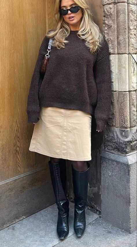 Cold Weather Boots Outfit, Midi Skirt Business Casual, Dress Cold Weather Outfit, Matilda Djerf Autumn, Dress Cold Weather, Winter Brown Mini Skirt, Dress Ponytail, Long Skirt With Boots, 90s Brown Winter Outerwear