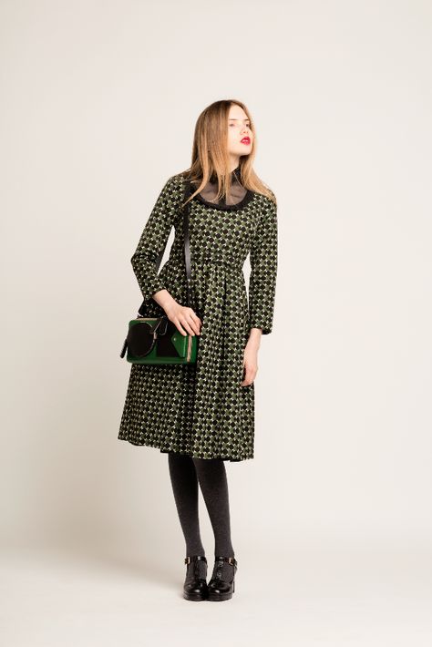 Orla Kiely campaign shoot for AW 15, photography by Olivia Bee Orla Kiely Dress, Uk Autumn, Going Out Looks, Usa Clothing, Long Sleeved Dress, Winter Lookbook, Orla Kiely, Usa Outfit, Uk Clothing