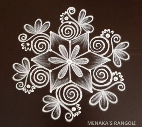 Simple White Rangoli, White Rangoli Design Simple, Diwali Kolam Design, Rangoli Kolam Designs Simple, White Rangoli Design, Small Rangoli Design For Daily, Simple Rangoli Designs With Dots, Daily Rangoli Designs Easy, Kolam Designs Rangoli