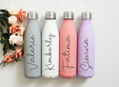 Business Promotional Gifts, Bridesmaid Wine Label, Mini Champagne Labels, Personalized Wine Labels, Trendy Water Bottles, Bubbly Bar, Bridesmaid Wine, Pharmacist Gift, Idee Cricut