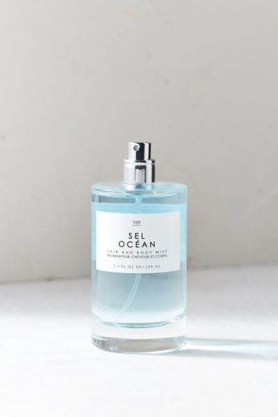 Bring the Ocean Anywhere With This Spray - Cosmopolitan.com Ocean Hair, Vanilla Mousse, Almond Flower, Pink Sea Salt, Skin Tips, Beauty Wellness, Perfume Collection, Beauty Routine, Body Mist