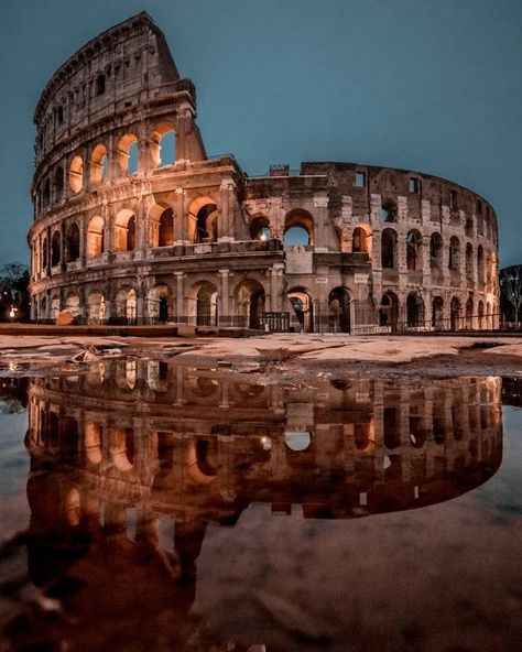 Rome Photo, Colosseum Rome, Pacific Crest Trail, Dream Travel Destinations, Rome Travel, Pompeii, Beautiful Places To Travel, Travel Inspo, Rome Italy