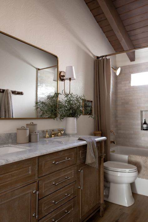 Organic Modern Bathroom, Halfway Wholeistic, Timeless Bathroom, Furniture Office, Bathroom Renos, Decoration Inspiration, House Bathroom, Guest Bathroom, Bathroom Renovations