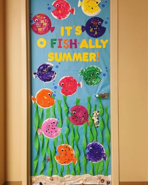 40+ Summer Bulletin Board decor & Classroom door decor ideas for 2019 - Hike n Dip Door Decoration For Preschool, Dip Board, Classroom Door Decorating, Summer Door Decorations, Preschool Door, Summer Bulletin Boards, Infant Classroom, School Door Decorations, Door Decorating Contest