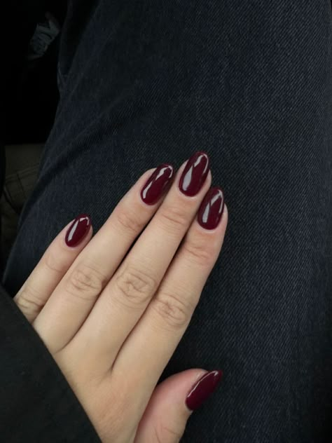 Medium Round Acrylic Nails, Chrome Burgundy Nails, Red Burgundy Nails, Dark Cherry Nails, Dark Burgundy Nails, Dark Cherry Red Nails, Burgundy Chrome Nails, Dark Red Christmas, Black Cherry Nails