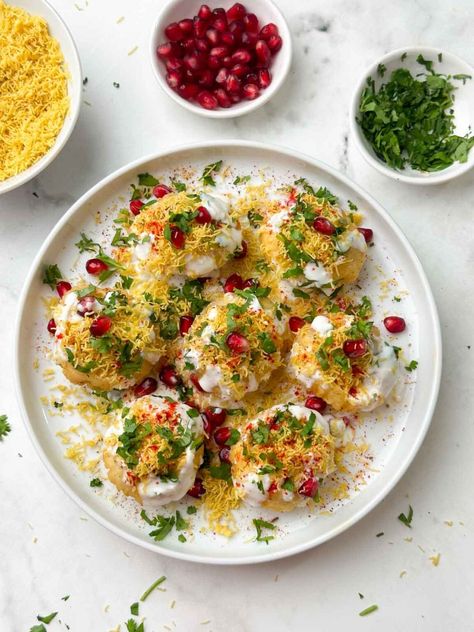 Dahi Puri | Dahi Sev Batata Puri Sev Puri Recipes, Dahi Puri Recipe, Chaat Food, Indian Chaat, Dahi Puri, Sev Puri, Healthy Snack Choices, Indian Food Photography, Puri Recipe