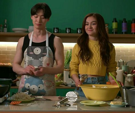 Minho And Kitty Xo Kitty, Xo Kitty Minho And Kitty, Kitty And Minho, Kitty Xo, Sang Heon Lee, Foreign Girl, Han Aesthetic, Anna Cathcart, Xo Kitty