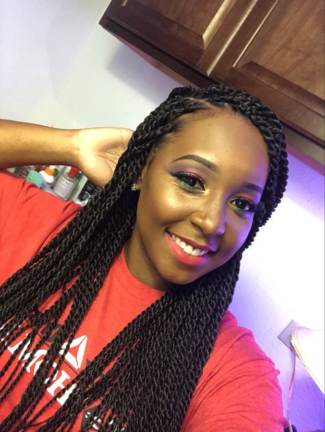 Senagele Twist Medium, Sengalese Twists Medium Large, Braids 2024, Senegalese Braids, Senegalese Twist Crochet Braids, Boho Braided Hairstyles, Braids Styling, Marley Twist, Senegalese Twist Hairstyles