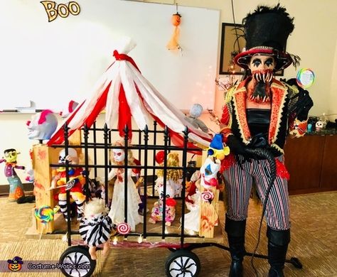 Scary Ringmaster Costume, Freakshow Costume, Fortune Teller Character, Circus Costumes Women, Best Diy Costumes, Apocalypse Cosplay, Scary Circus, Circus Wagon, Haunted Circus