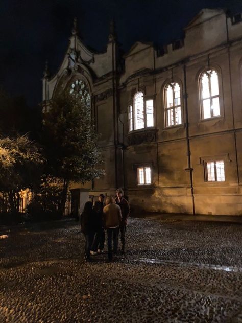 College Aesthetic Dark Academia, Oxford At Night, Brasenose College Oxford, Oxford Library Aesthetic, College Au Aesthetic, University Of Oxford Aesthetic, Oxford Aesthetic University, Oxford University Aesthetic, Libraries Aesthetic