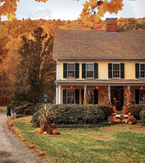 Autumn Scenery, Fall Pictures, Autumn Cozy, Autumn Aesthetic, Pretty House, Story Instagram, Cozy Fall, Autumn Inspiration, Autumn Home