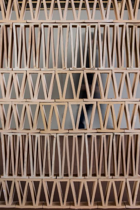 Ceramic Pattern, Deco Panel, Breeze Blocks, Wall Pattern, Patricia Urquiola, Partition Design, Material Textures, Lattice Design, Craft Design