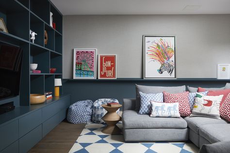 Playroom And Tv Room Combo, Kids Hangout Room, Kids Tv Room, Teen Lounge Rooms, Basement Tv Rooms, Family Room Playroom, Gallery Shelf, Teen Lounge, Parsons Green