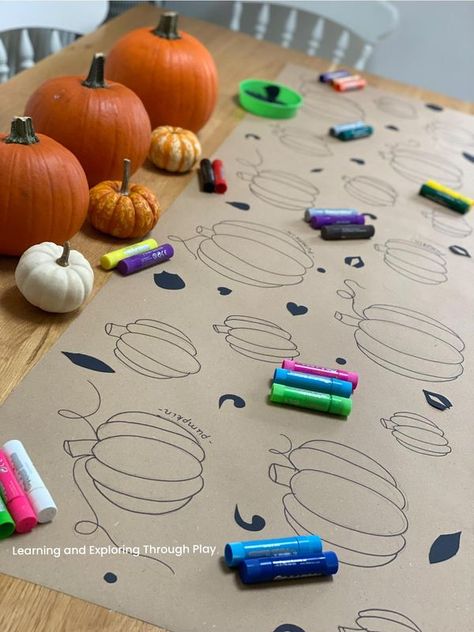 A pumpkin drawing... - Learning and Exploring Through Play Drawing Learning, Pumpkin Day, Pumpkin Drawing, Drawing Table, Outdoor Classroom, Activities To Do, Kids Activities, A Pumpkin, At School