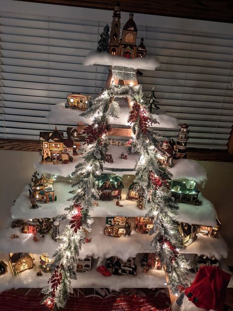 6' wood ladder converted to display a Christmas Village. Christmas Village Ladder, Ladder Christmas Village, Christmas Ladders Ideas, Christmas Ladder, Ladder Display, Wood Ladder, Christmas Village Display, Village Display, Blanket Ladder