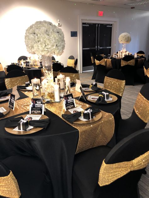 Black And Gold Party Theme Decoration, Black And Gold 15 Theme, Centerpieces For Black And Gold Party, Black And Gold Venue Decorations, Gold Black Table Decorations, Graduation Gold And Black Decor, Black And Gold 65th Birthday Party, Black And Gold Table Centerpieces Party, Graduation Party Decor Black And Gold