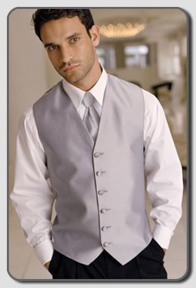 love the color but it needs to be a silver shirt instead of vest and it needs to be a royal blue tie:) you know my dream wedding colors Quince Chambelanes Outfits, Chambelanes Outfits Quinceanera, Chambelan Outfits, Chambelanes Outfits, Silver Tuxedo, Groomsmen Vest, Silver Vest, Groomsmen Grey, Grey Tuxedo