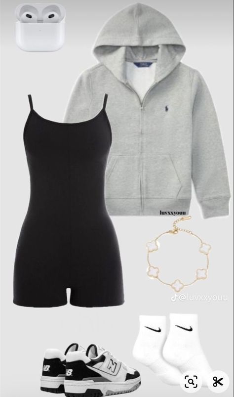 Cute Casual Sporty Outfits, Sporty Aesthetic Outfit, Athleisure Outfit Ideas, Collage Outfits, Gymwear Outfits, Stile Hijab, Fitness Wear Outfits, Outfit Inspo Casual, Cute Lazy Day Outfits