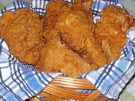 K F C Extra Crispy Chicken (Copycat). Photo by Spice Guru  This recipe looks close -- maybe one to try Extra Crispy Chicken, Buttermilk Oven Fried Chicken, Kfc Original Recipe, Copy Cats, Kentucky Fried, Oven Fried Chicken, Fries In The Oven, Copycat Recipe, Crispy Chicken