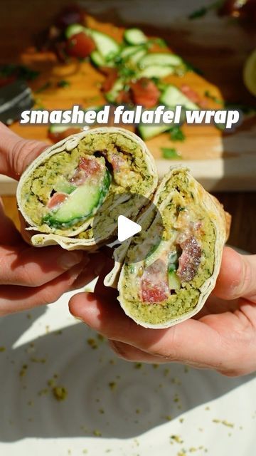 Maya // vegan recipes on Instagram: "SMASH FALAFEL WRAP 🧆 

I’ve seen @raniaobeidallah making a smashed falafel wrap and it looked so good that I had to give it my own twist.😋
RECIPE (2 servings, 15min prep time):
-1 can chickpeas
-a bunch fresh parsley
-a bunch of fresh cilantro
-1 clove garlic
-1 Tsp cumin
-1 Tsp ground coriander 
-salt to taste
-1 Tbsp lemon juice 
-2 Tbsp flour 
Blend until it’s a paste.
-2 flatbreads
-cucumber, tomato as filling
Tahini sauce:
-1 Tsp tahini
-1/2 Tbsp lemon juice 
-1 Tbsp maple syrup
-salt to taste
Smash the mixture on the flatbreads and fry in some oil for a few minutes until golden.
Fill with the veggies, tahini sauce and enjoy.
-
SMASH FALAFEL WRAP 🧆

Ich habe gesehen, wie @raniaobeidallah einen Wrap so einen Wrap gemacht hat und er sah so gut aus Smash Falafel Wrap, Smashed Falafel Wrap, Smash Falafel, Smashed Falafel, Falafel Wrap Recipe, Falafel Wraps, Falafel Wrap, Vegan Recepies, Quick Vegan Meals