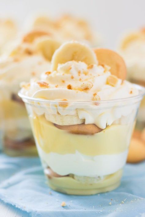 Banana Pudding Cups, Puding Pisang, Banana Pudding From Scratch, Homemade Vanilla Pudding, Banana Pudding Desserts, Easy Banana Pudding, No Bake Banana Pudding, Dessert Cups Recipes, Dessert Mini