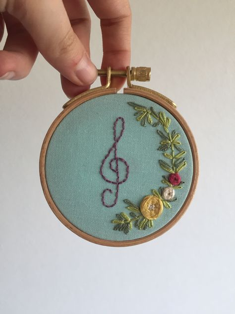 Music Notes Embroidery, Nota Musical, Work Music, Aesthetic Pastel, Needle Work, Pastel Wallpaper, Punch Needle, Music Notes, Needlework